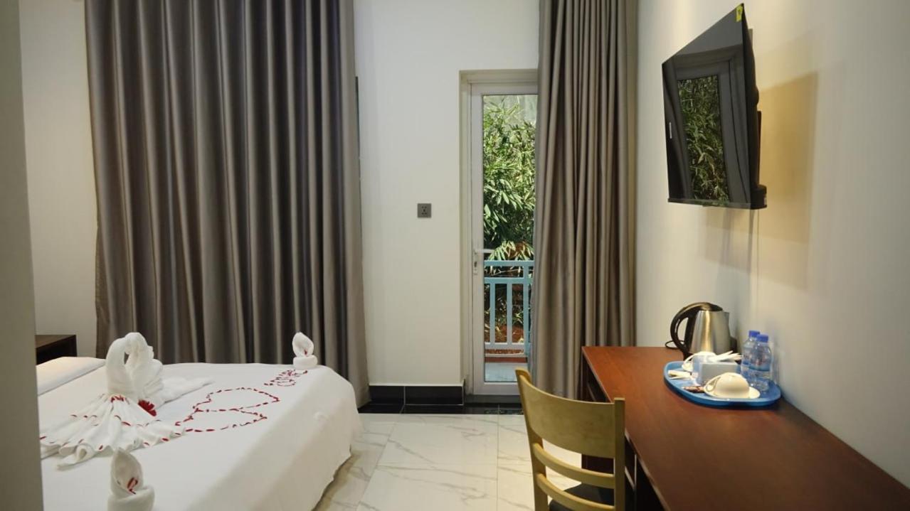 Hotel Sawadee Suorsdei Boutique à Kampot Extérieur photo